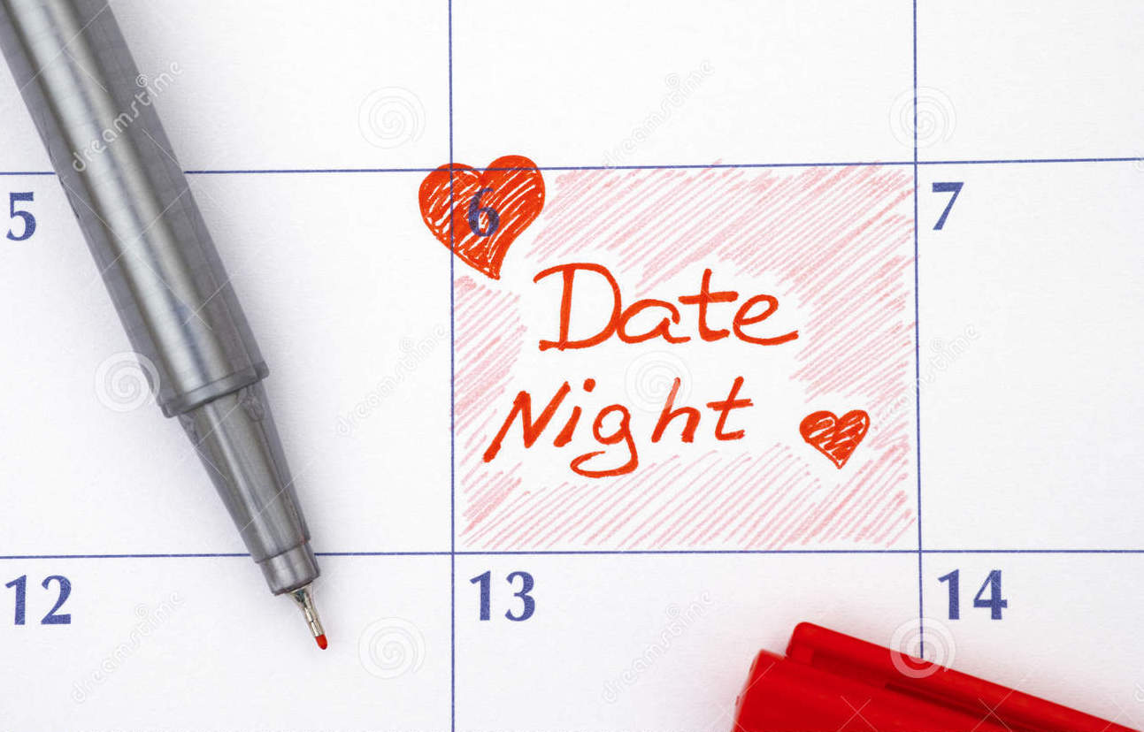 reminder-date-night-calendar-red-pen-74692412